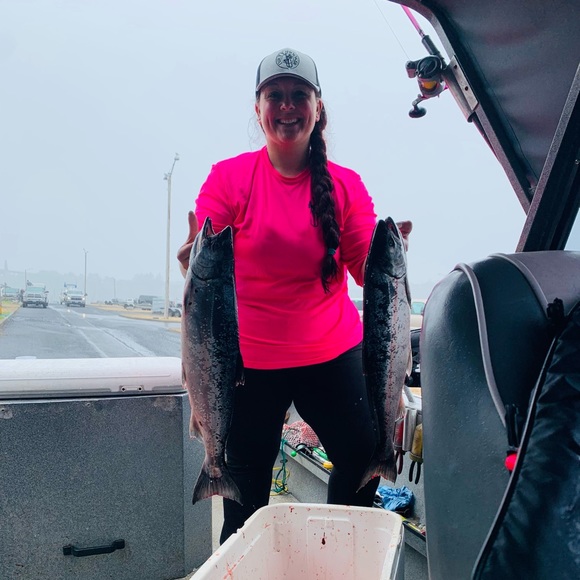 Meet your Posher, April - Picture 2 of 2